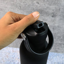 Stainless Steel Water Bottle with Carry Strap & Built-In Straw 1000ML Approx (1 Pc)